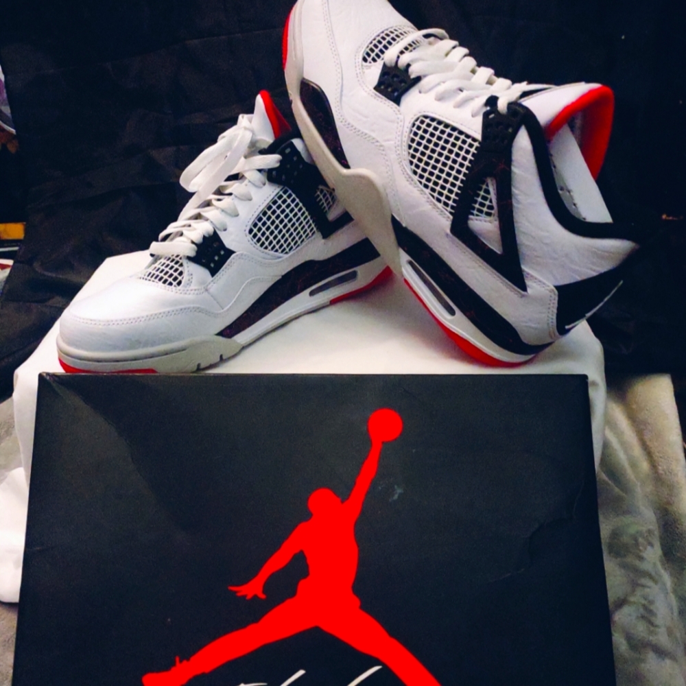 Nike Jordans retro 4 s